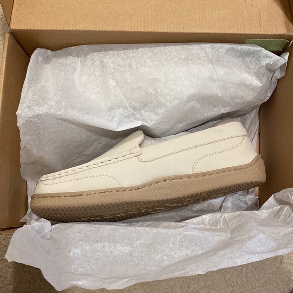 NIB MySlippers 10 Beach Beige Moccasins - Picture 11 of 11